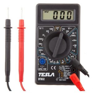 Tesla DT832 multimetre